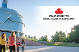 Un groupe de personnes se dirige vers un bâtiment en verre entouré de verdure. En haut de l'image, on peut lire « Laissez-passer un Canada fort » en anglais et en français.