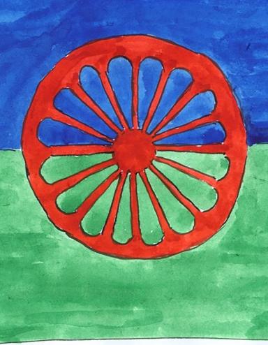 Une peinture du drapeau rom, bleu en haut, vert en bas, avec au centre un chakra rouge qui ressemble à une roue de wagon. Visibilité masquée.