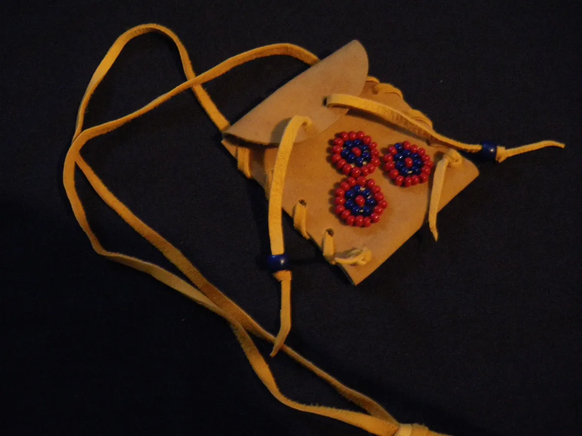 A memory pouch
