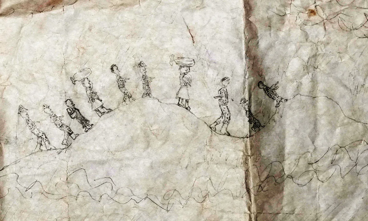 Un dessin sur parchemin usé de personnes marchant sur une colline et portant des charges sur la tête.