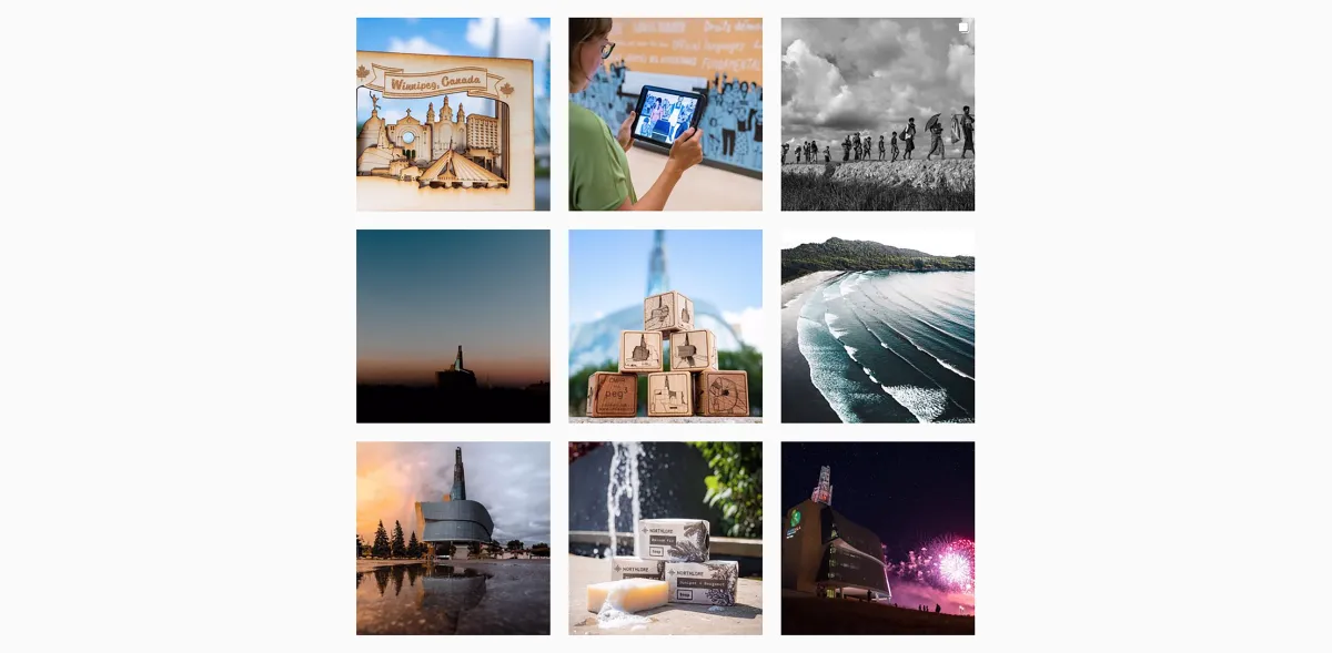 Une image du compte Instagram du Musée. Une grille de neuf photos différentes peut être vue sur l’image. Il y a trois photos de l’extérieur du Musée, trois de l’intérieur du Musée, une photo aérienne de deux personnes marchant le long d’un trottoir en bois, une photo d’une personne debout dans un champ herbeux et une photo d’une main tenant un carnet avec une femme sur sa couverture.