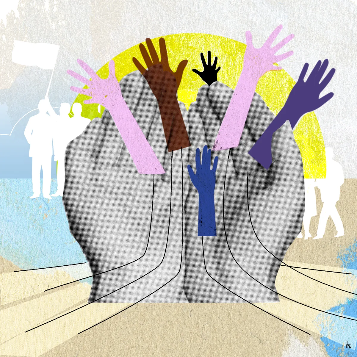 Un collage numérique montrant deux grandes mains en coupe tenant plusieurs petits bras tendus de différentes couleurs qui s’étirent vers le haut et l’extérieur. En arrière-plan, un grand demi-cercle jaune est visible derrière la silhouette blanche d’une foule de personnes agitant des drapeaux.