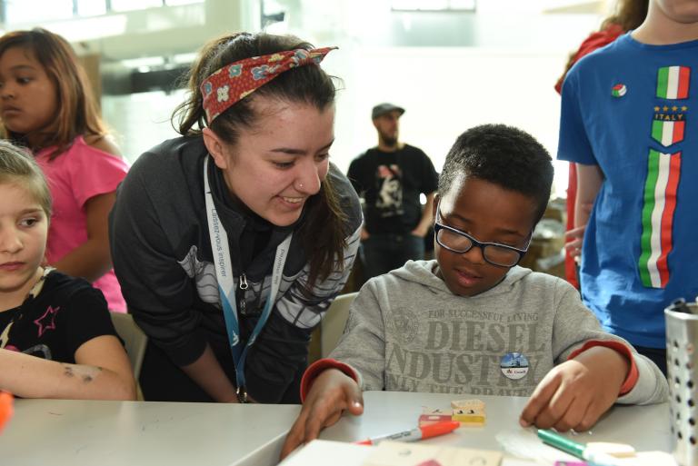 " " Visibilité masquée.
