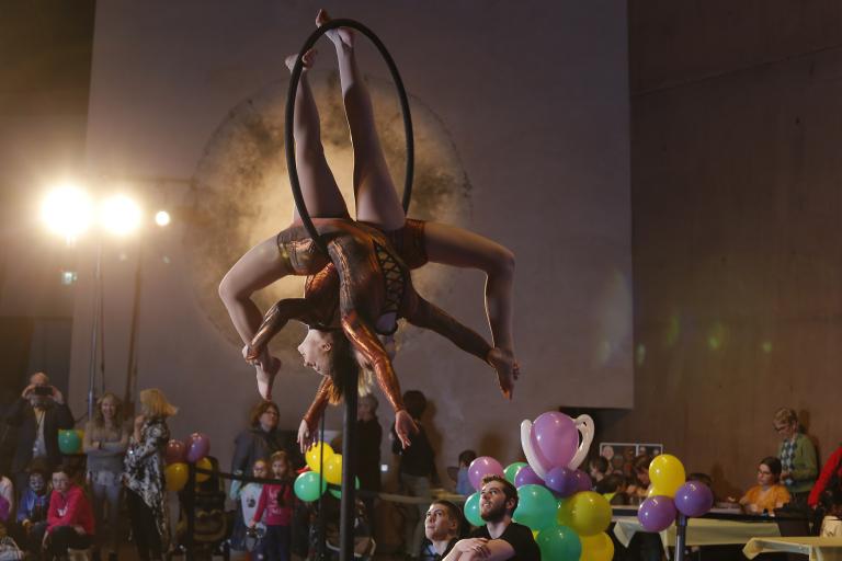 Un spectacle de Momentum Dance, en 2019 Visibilité masquée.