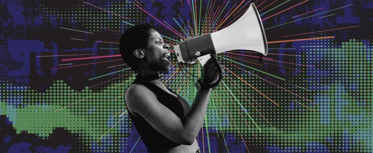Au centre de l'image, une femme tenant avec enthousiasme un mégaphone est entourée de rayons multicolores sur un fond bleu et vert tacheté. Visibilité masquée.